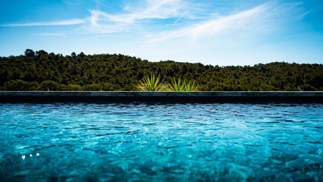 Sous Les Pins Gites Et Chambres D'Hotes La Londe-les-Maures Eksteriør bilde
