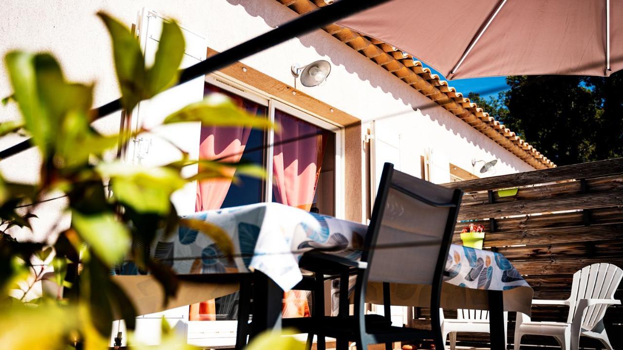Sous Les Pins Gites Et Chambres D'Hotes La Londe-les-Maures Eksteriør bilde