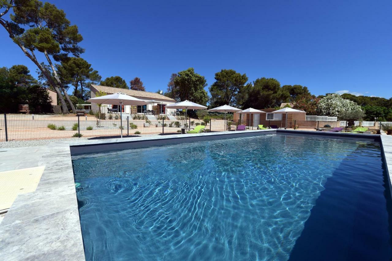 Sous Les Pins Gites Et Chambres D'Hotes La Londe-les-Maures Eksteriør bilde