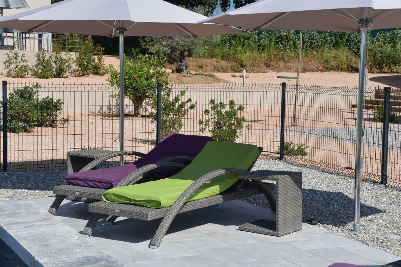 Sous Les Pins Gites Et Chambres D'Hotes La Londe-les-Maures Eksteriør bilde